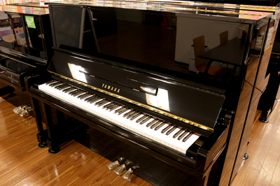 ヤマハ　YAMAHA　U30Bl中古ピアノ